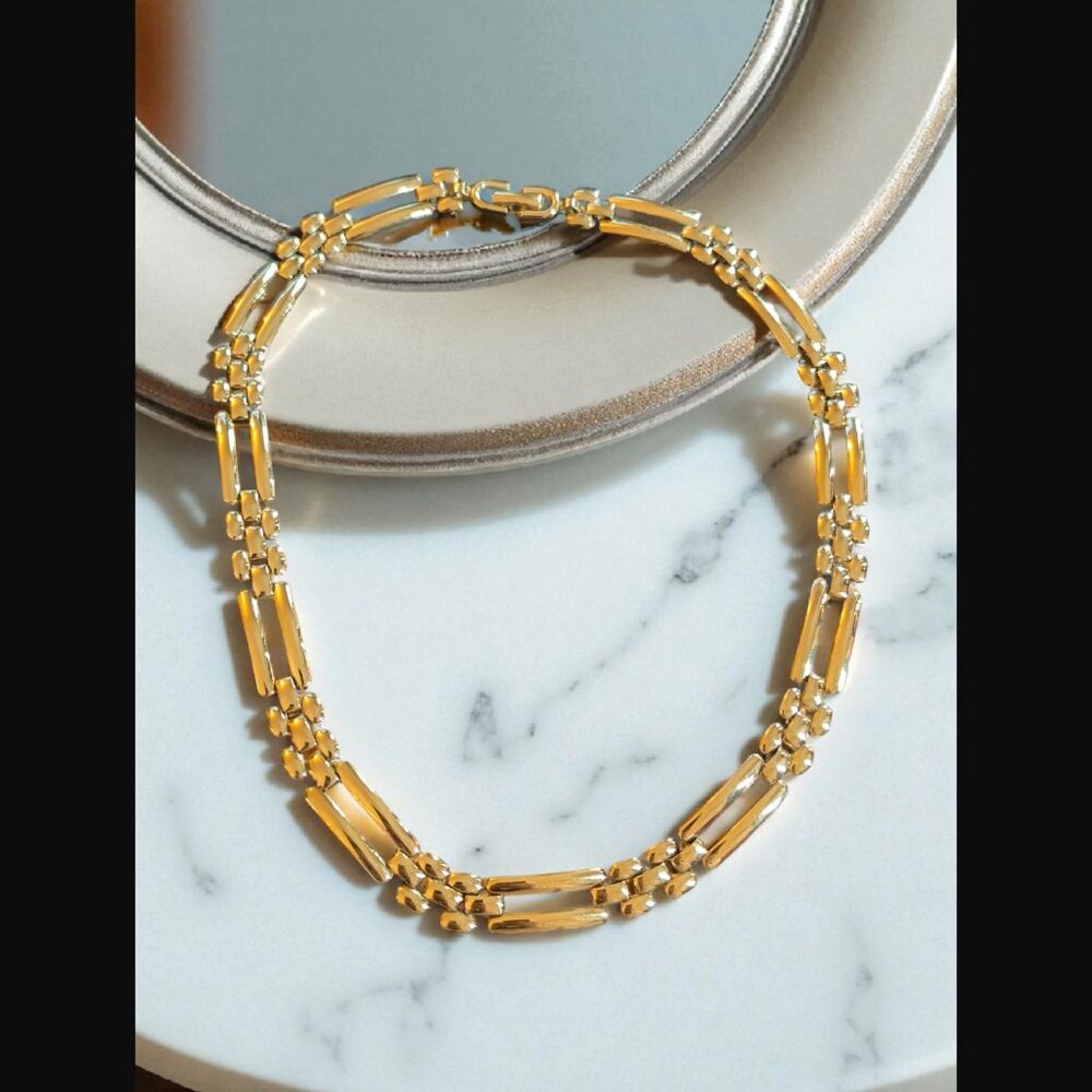 Vintage Monet Gold Tone Brick Lay Open Chain Link 17" Long Necklace